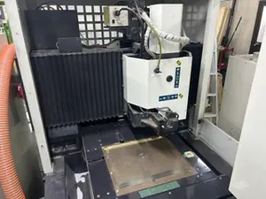 CNC超高速精密加工機　薄板加工機