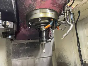 立型マシニングセンター
