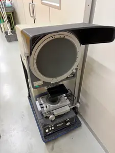 投影検査機