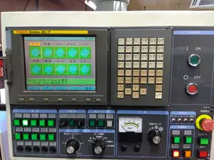 CNCひざ型フライス盤