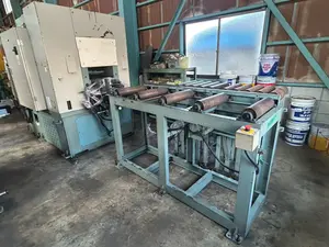 歪取りロール機