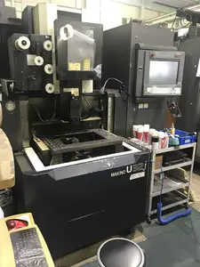 MAKINO　ワイヤ放電加工機　U32j