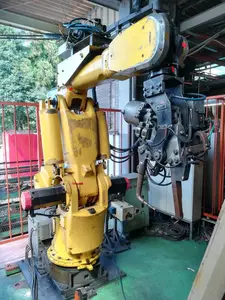 FANUC ロボット S-420iF　+　溶接機