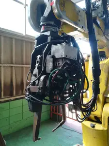 FANUC ロボット S-420iF　+　溶接機