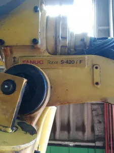 FANUC ロボット S-420iF　+　溶接機