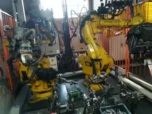 安川電機 ロボット MOTOMAN UP-130　+　溶接機