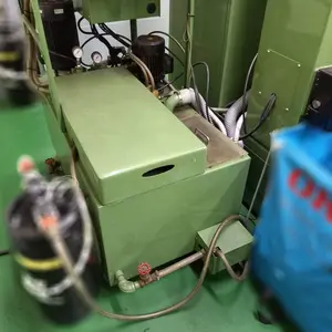 ワイヤーカット細穴放電加工機