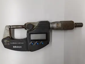 デジタルマイクロメーター　0-25mm