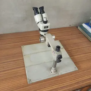 実体顕微鏡　スタンド付き　DIA ZOOM STEREO MICROSCOPE(1)