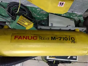 FANUC　垂直多関節ロボット
