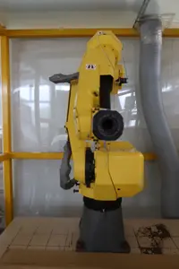 FANUC 垂直多関節ロボット