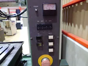 細穴放電加工機(P008171)