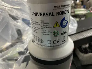 ユニバーサルロボット社 UNIVERSAL ROBOTS UR3 協働ロボット　ジャンク