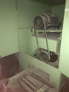 矢嶋製作所　自動バフ研磨機